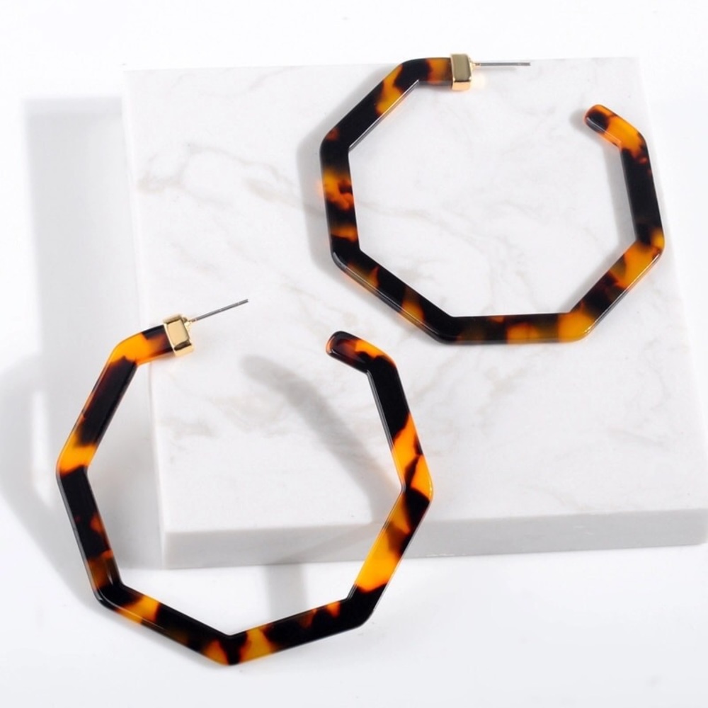 Devri Dark Tortoise Hoop Earrings